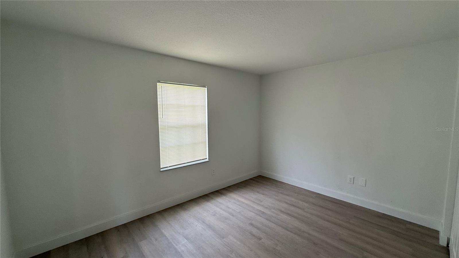 Image 8 of 10 For 20021 Isobar Avenue