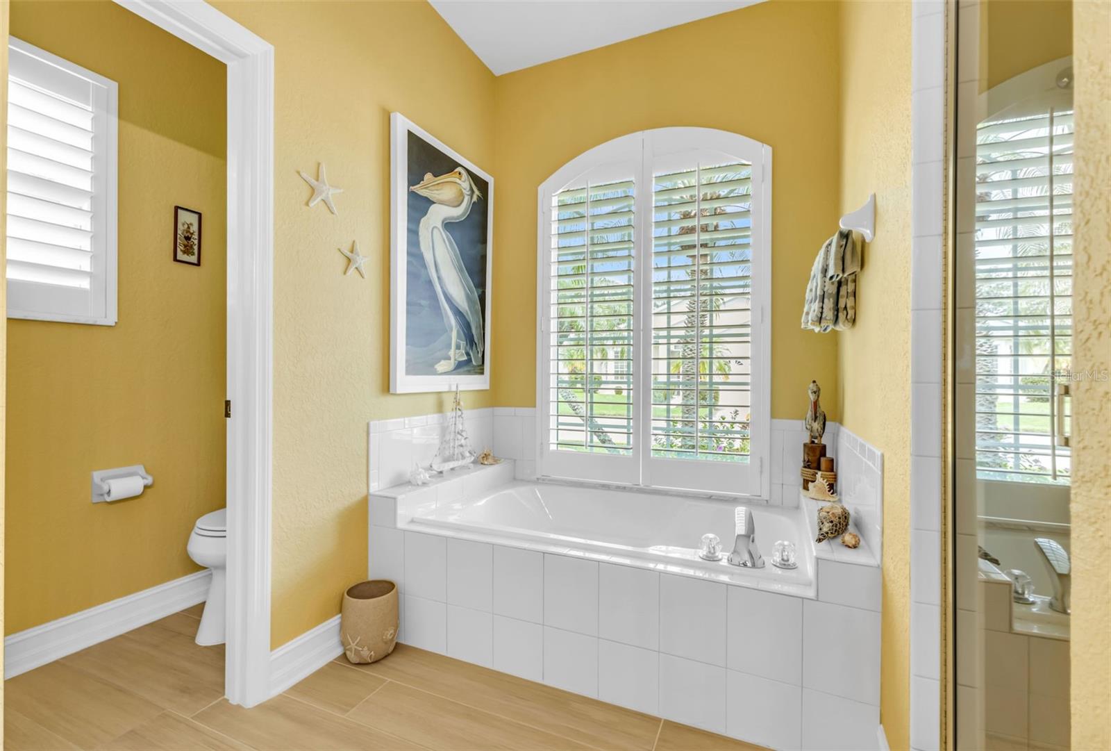 Image 18 of 45 For 24080 Buckingham Way