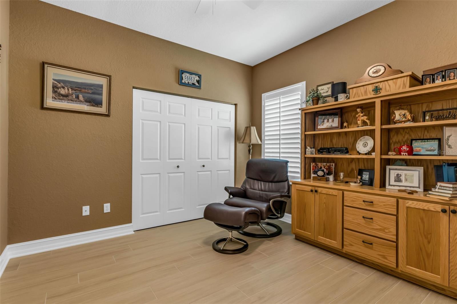 Image 21 of 45 For 24080 Buckingham Way