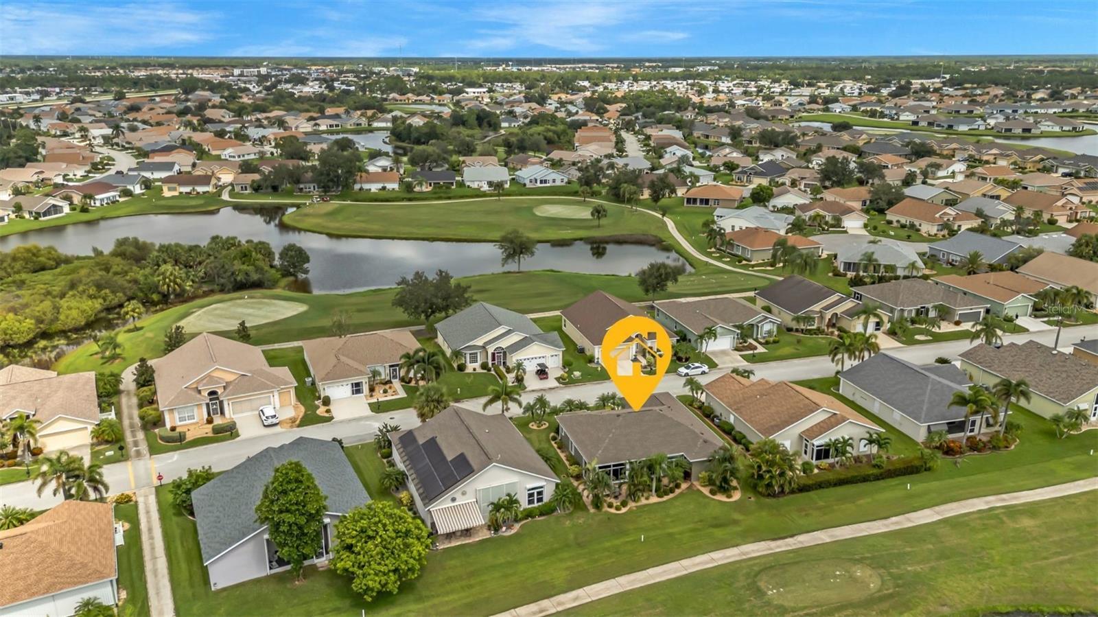 Image 23 of 45 For 24080 Buckingham Way