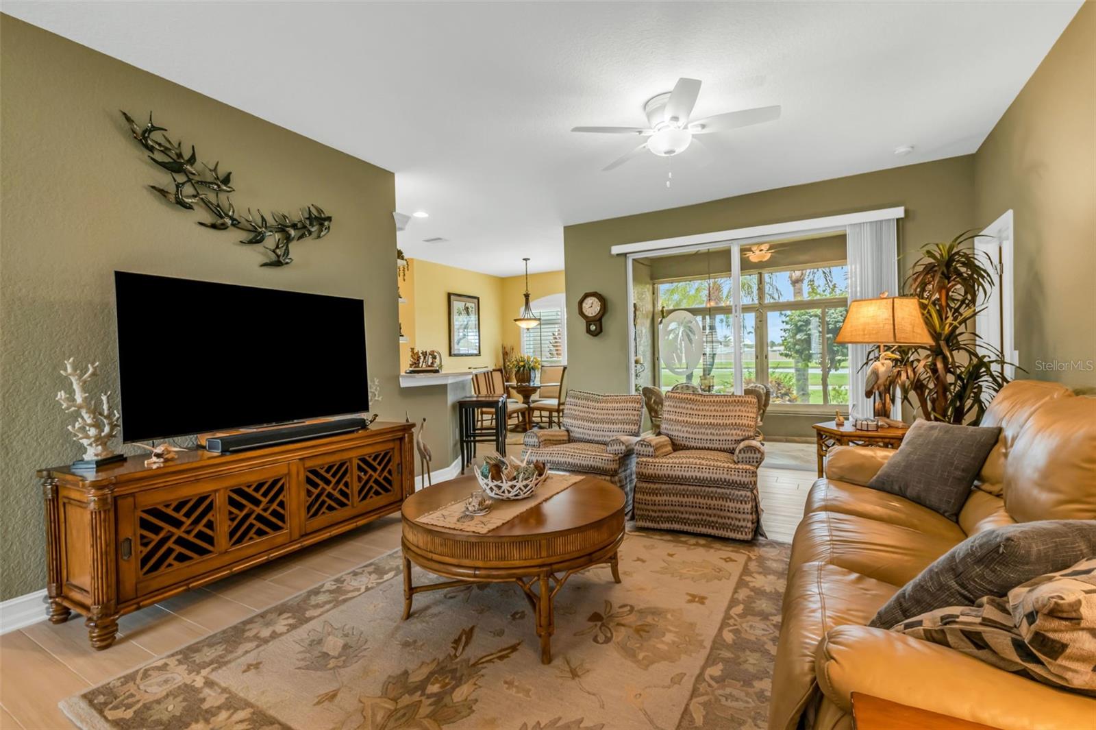 Image 7 of 45 For 24080 Buckingham Way