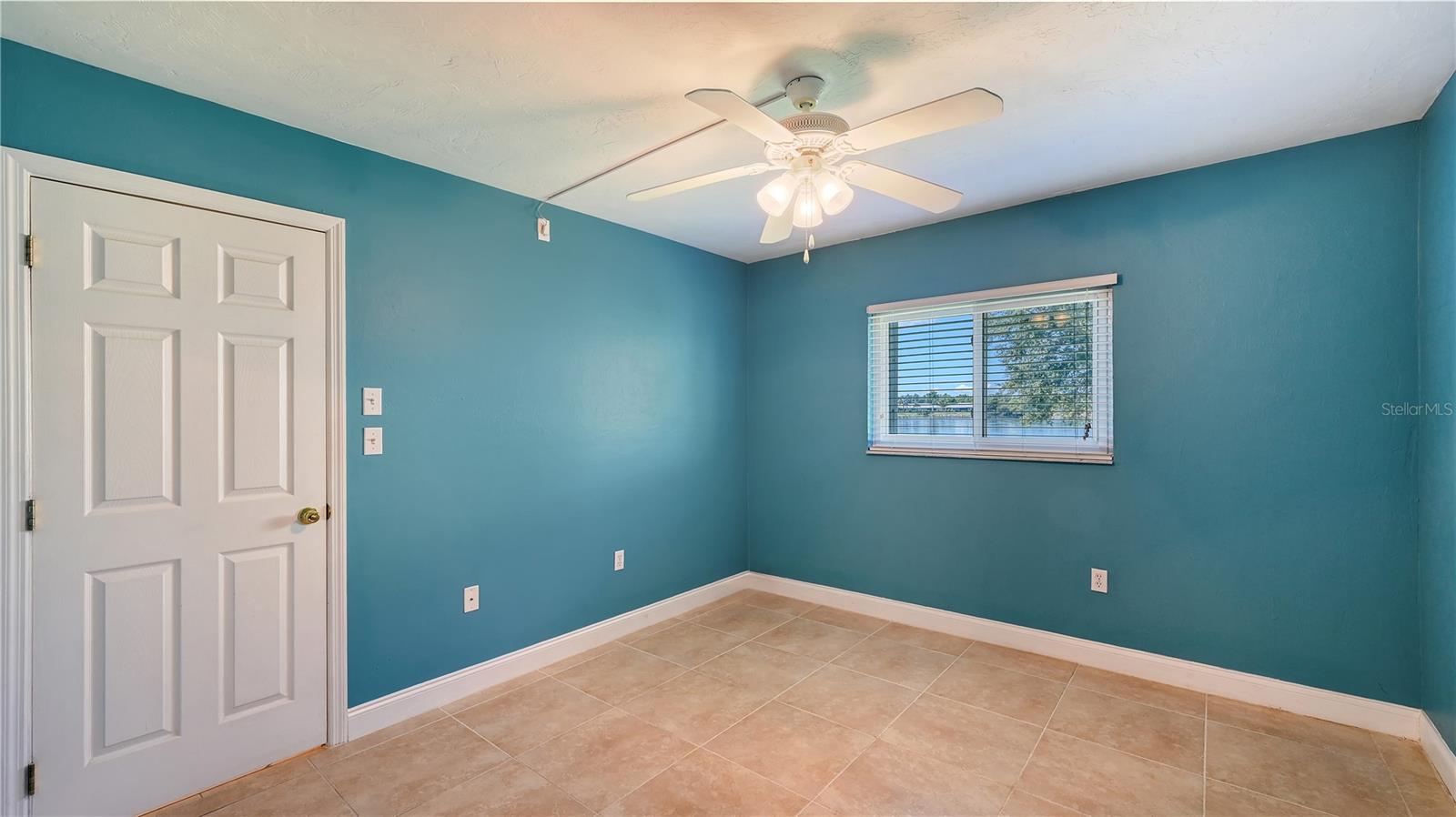 Image 13 of 42 For 25275 Rampart Boulevard 104