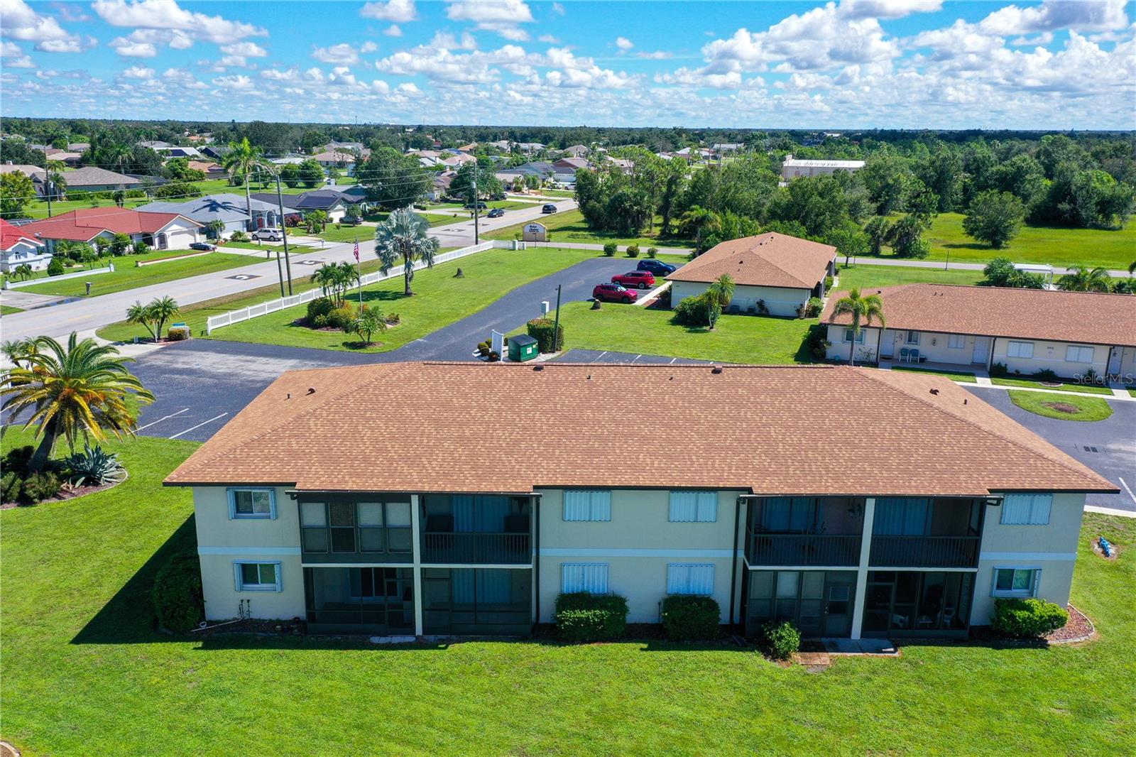 Image 28 of 42 For 25275 Rampart Boulevard 104