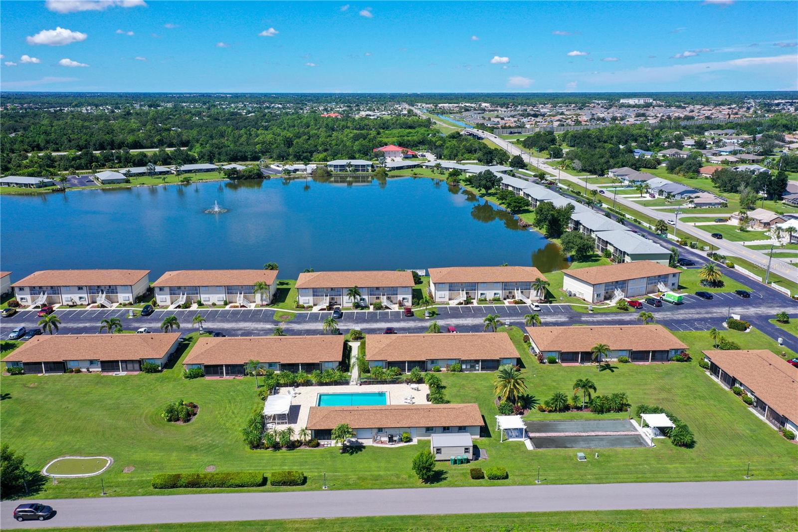 Image 32 of 42 For 25275 Rampart Boulevard 104