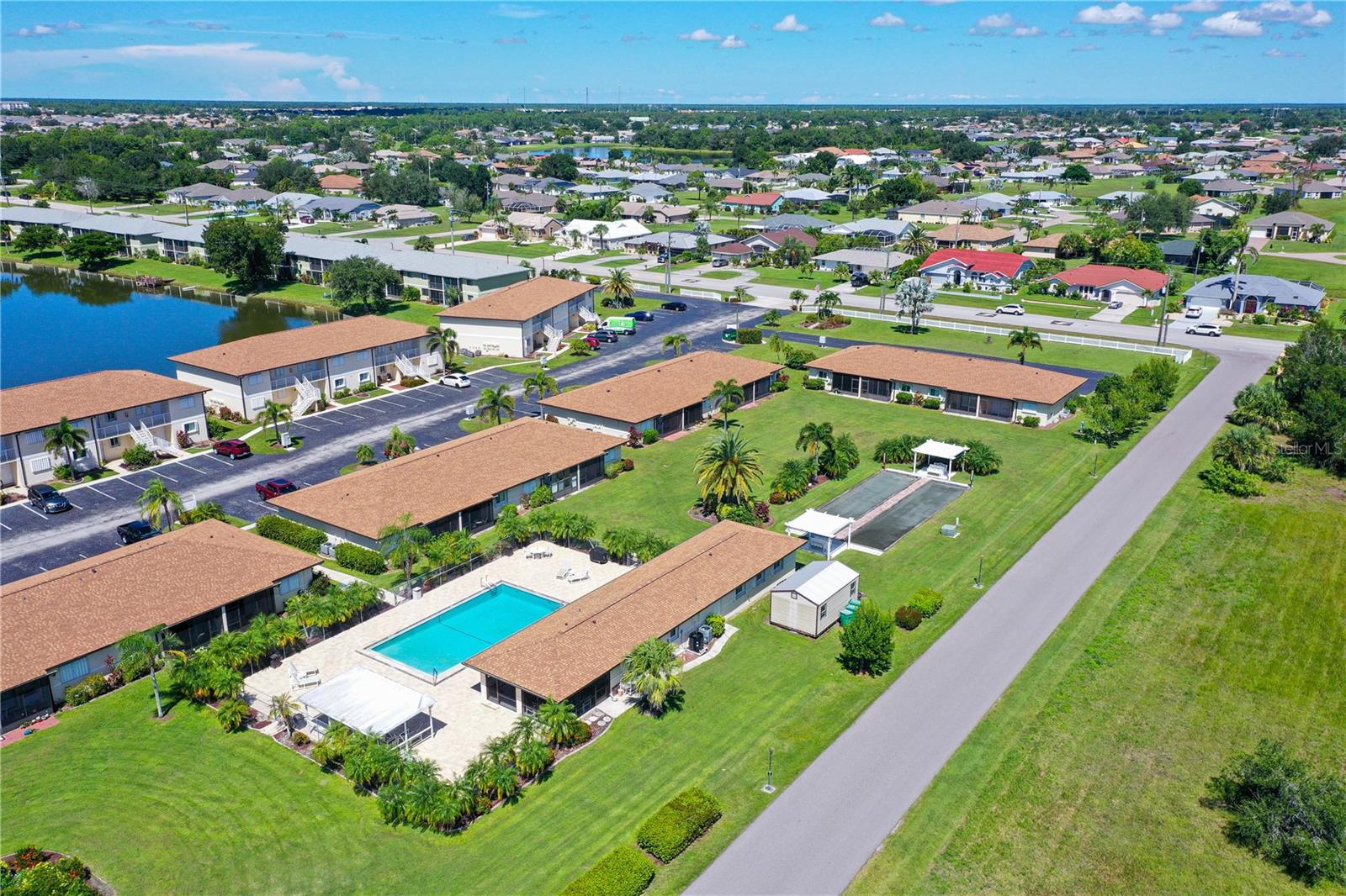 Image 35 of 42 For 25275 Rampart Boulevard 104