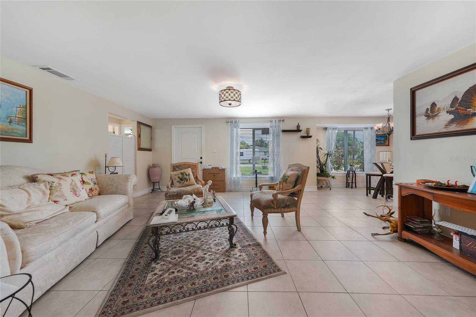 Image 11 of 25 For 3119 Pinetree Street