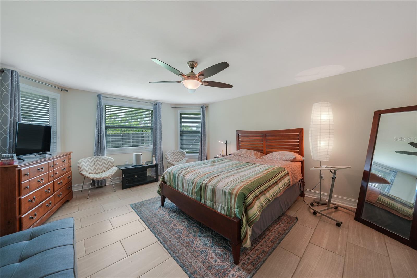Image 12 of 25 For 3119 Pinetree Street