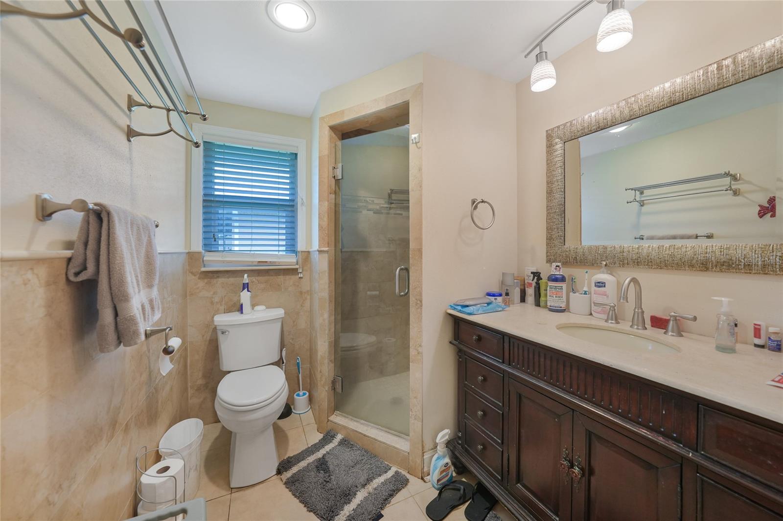 Image 15 of 25 For 3119 Pinetree Street