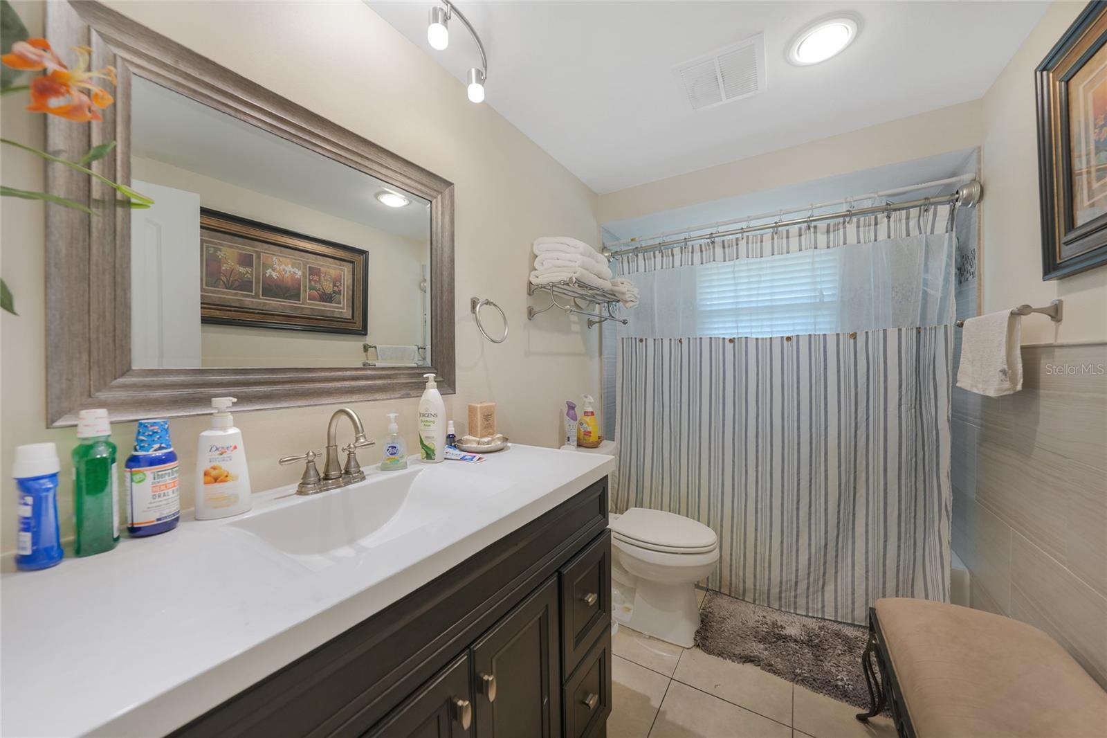 Image 19 of 25 For 3119 Pinetree Street