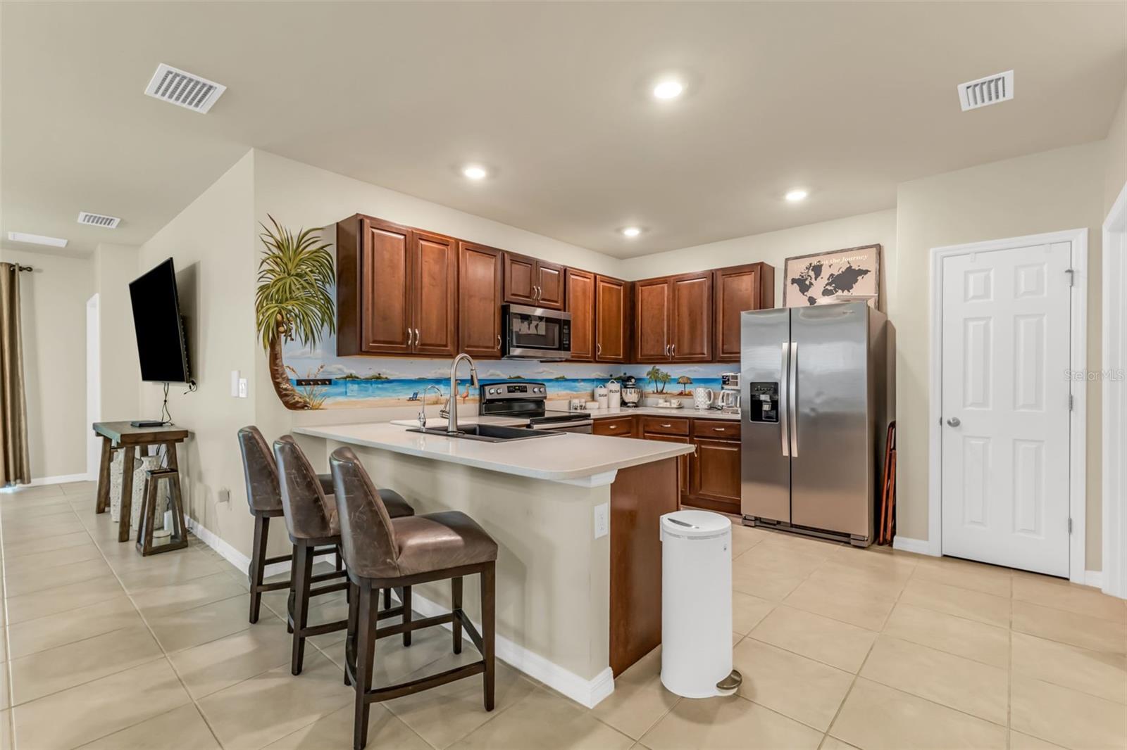 Image 21 of 60 For 7177 Lenox Circle