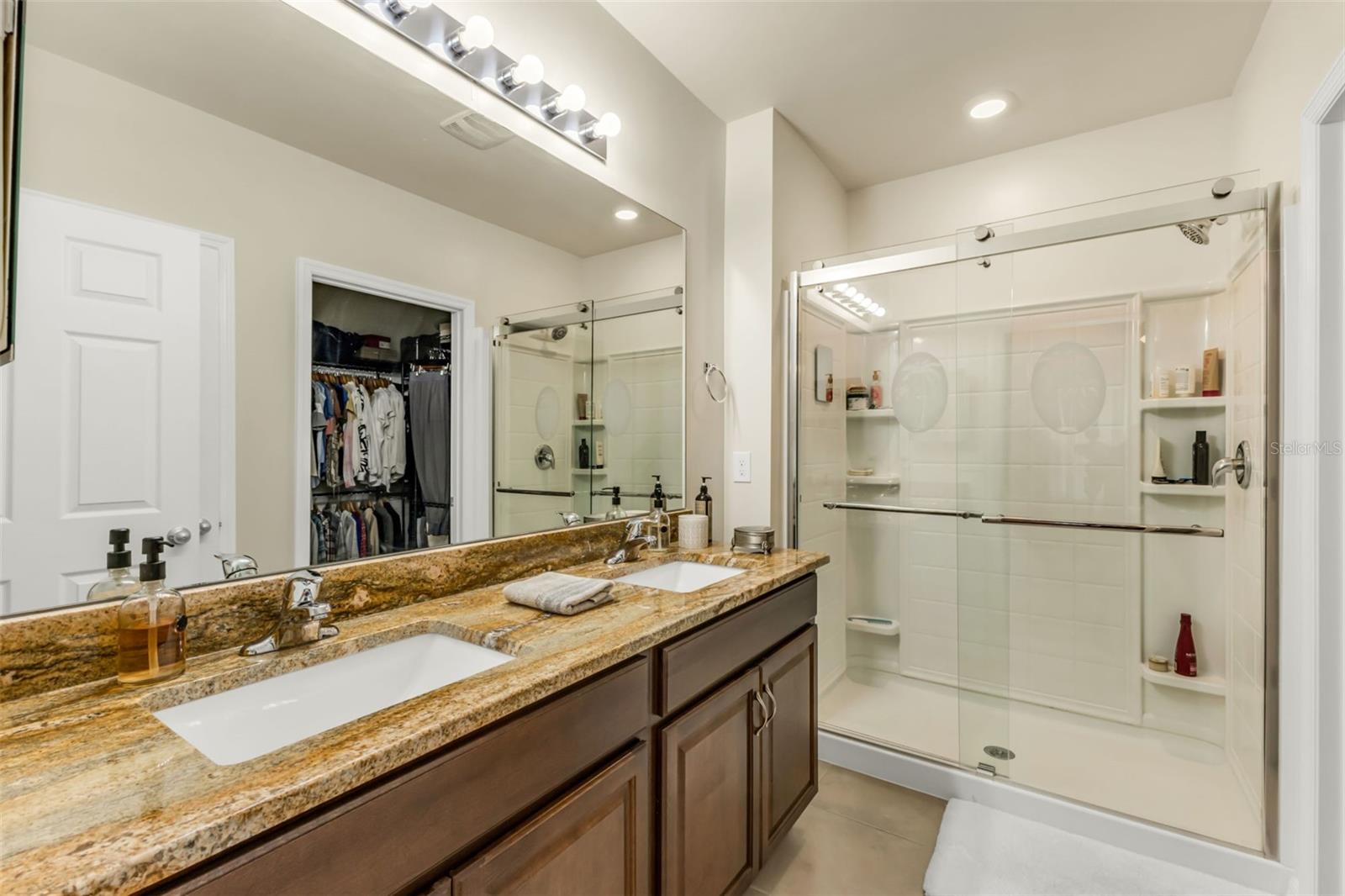 Image 25 of 60 For 7177 Lenox Circle