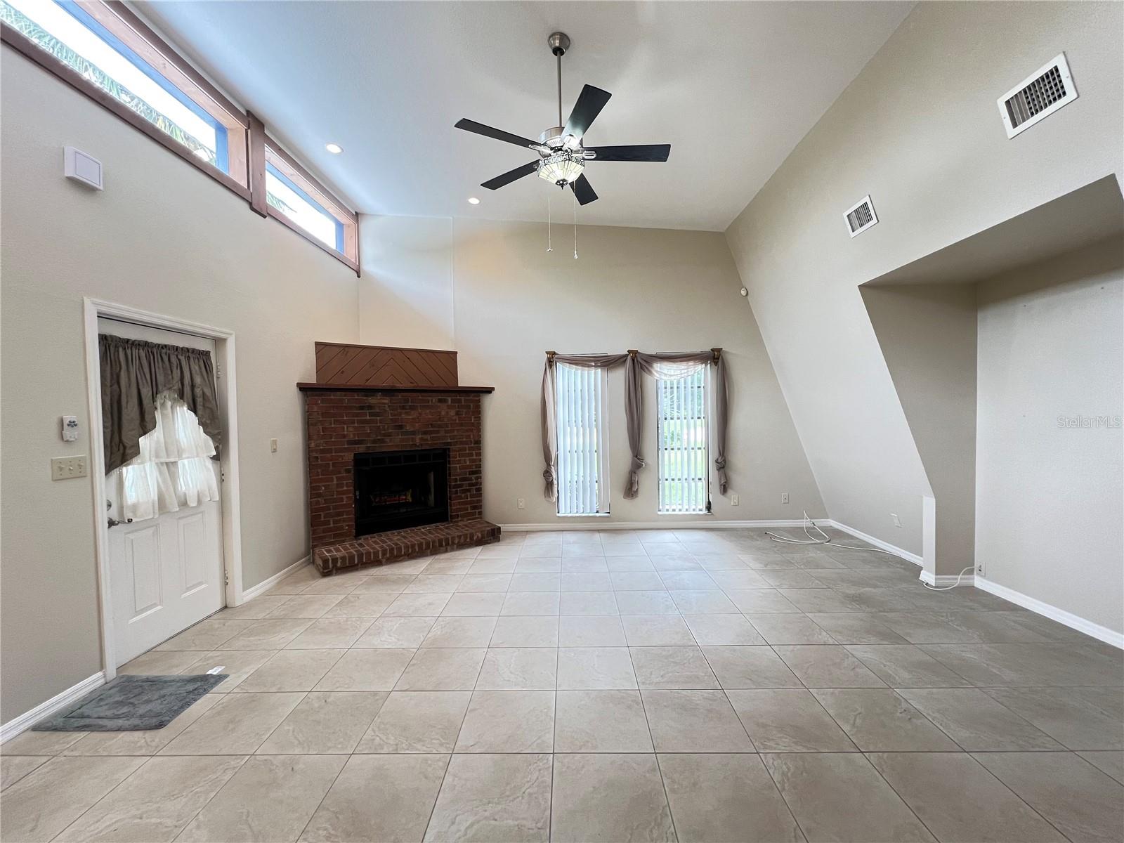 Image 4 of 40 For 3442 Swanee Road