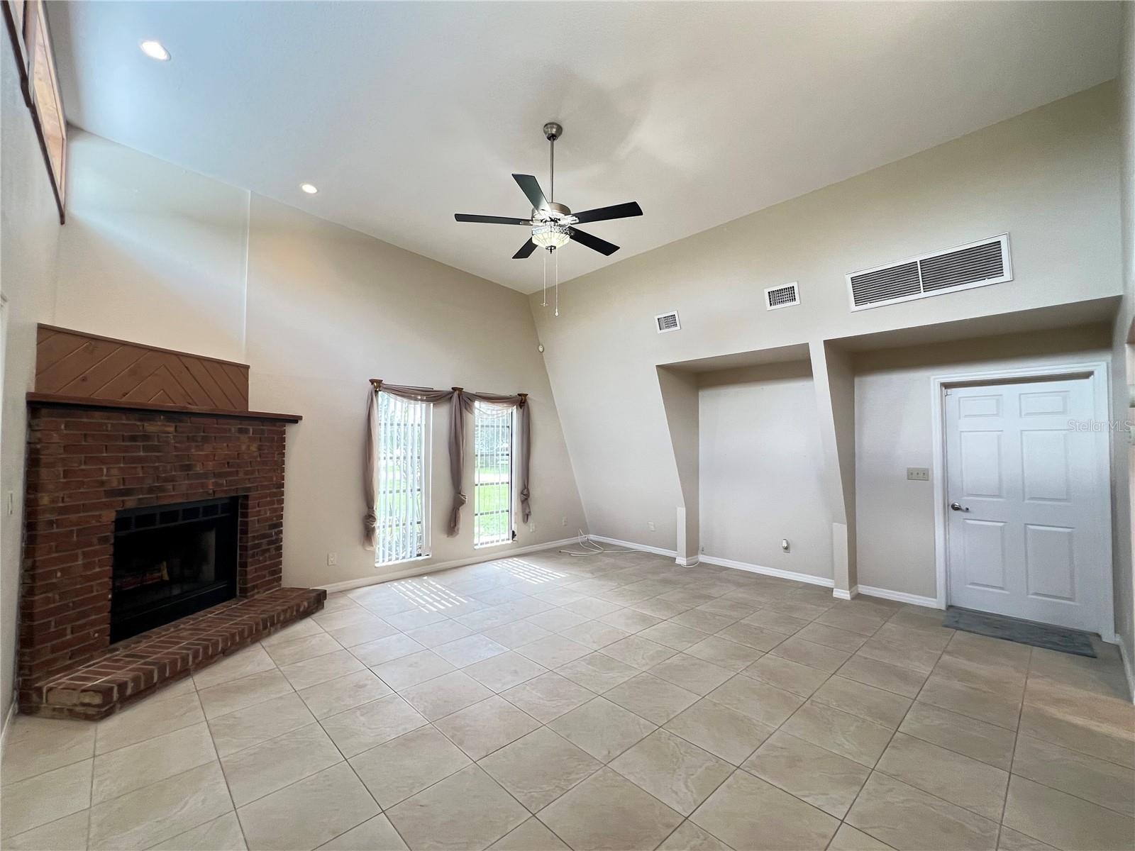 Image 5 of 40 For 3442 Swanee Road