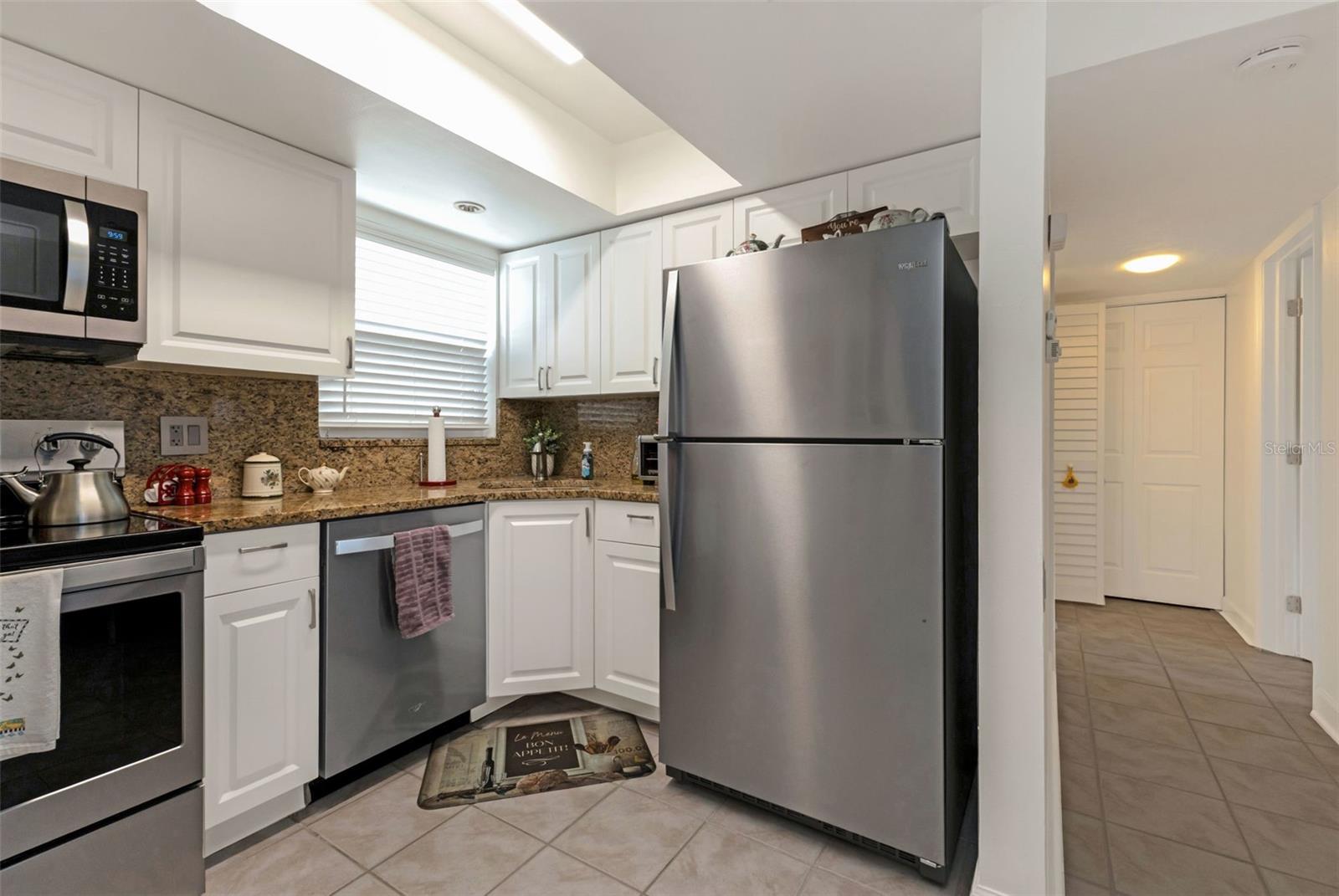 Image 11 of 41 For 311 Garvin Street 205a