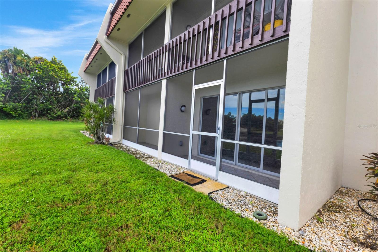 Image 27 of 41 For 311 Garvin Street 205a