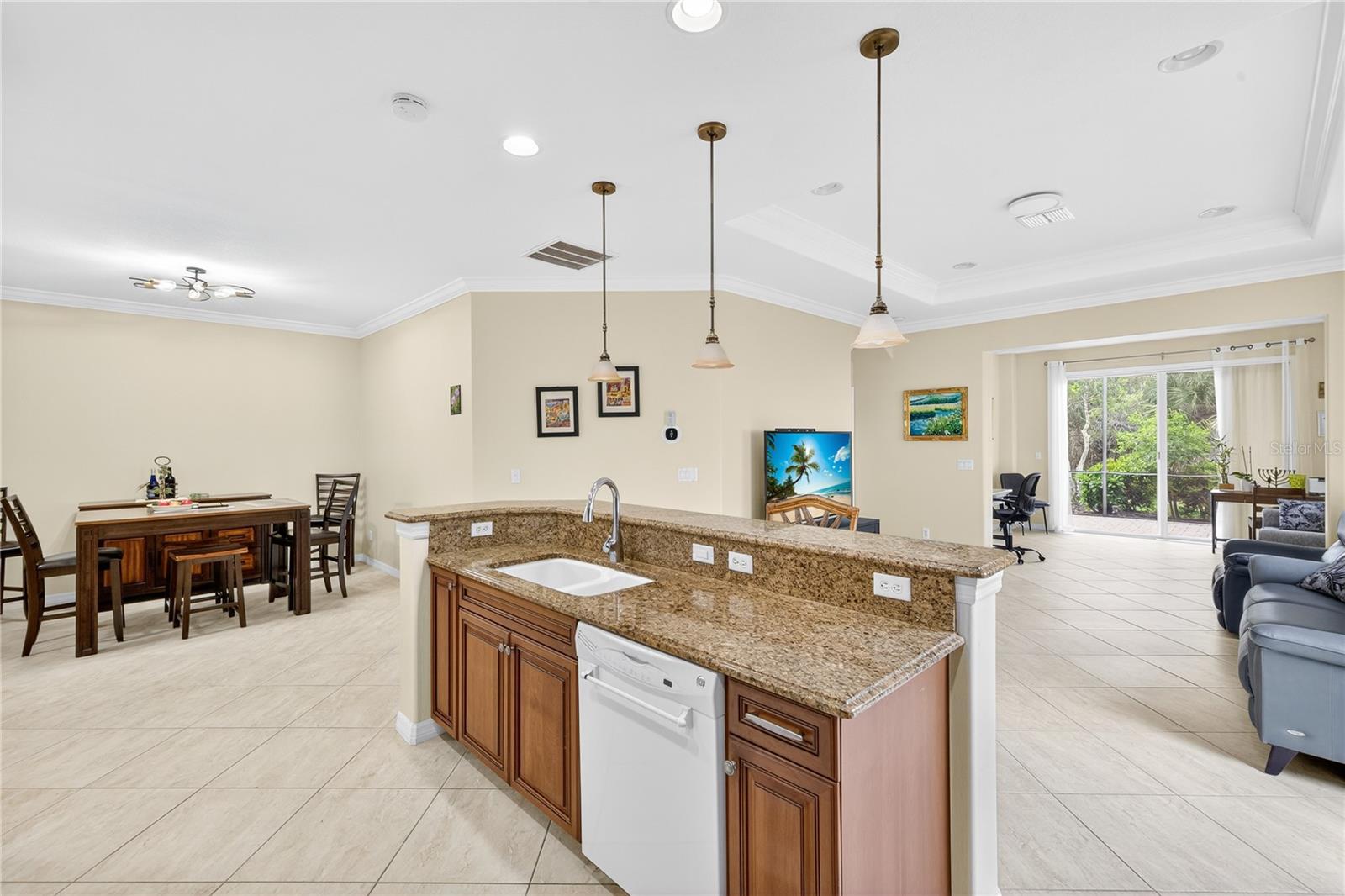 Image 12 of 48 For 225 Mestre Place