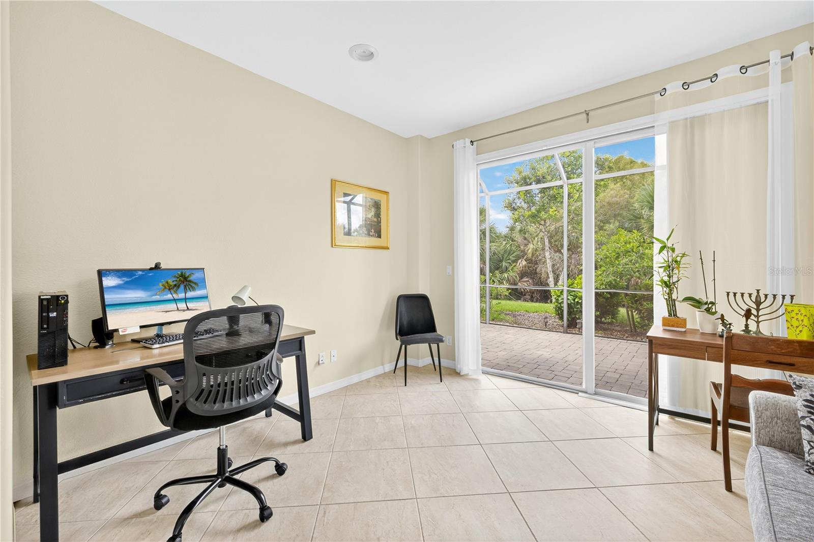 Image 24 of 48 For 225 Mestre Place