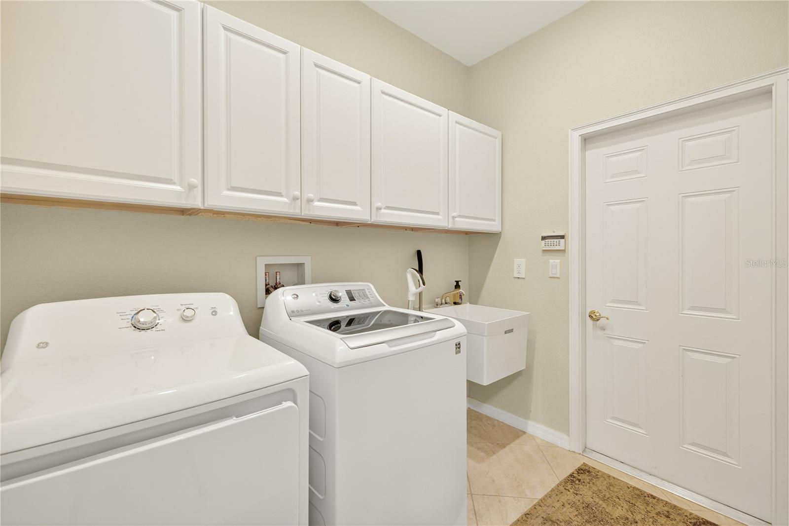 Image 25 of 48 For 225 Mestre Place