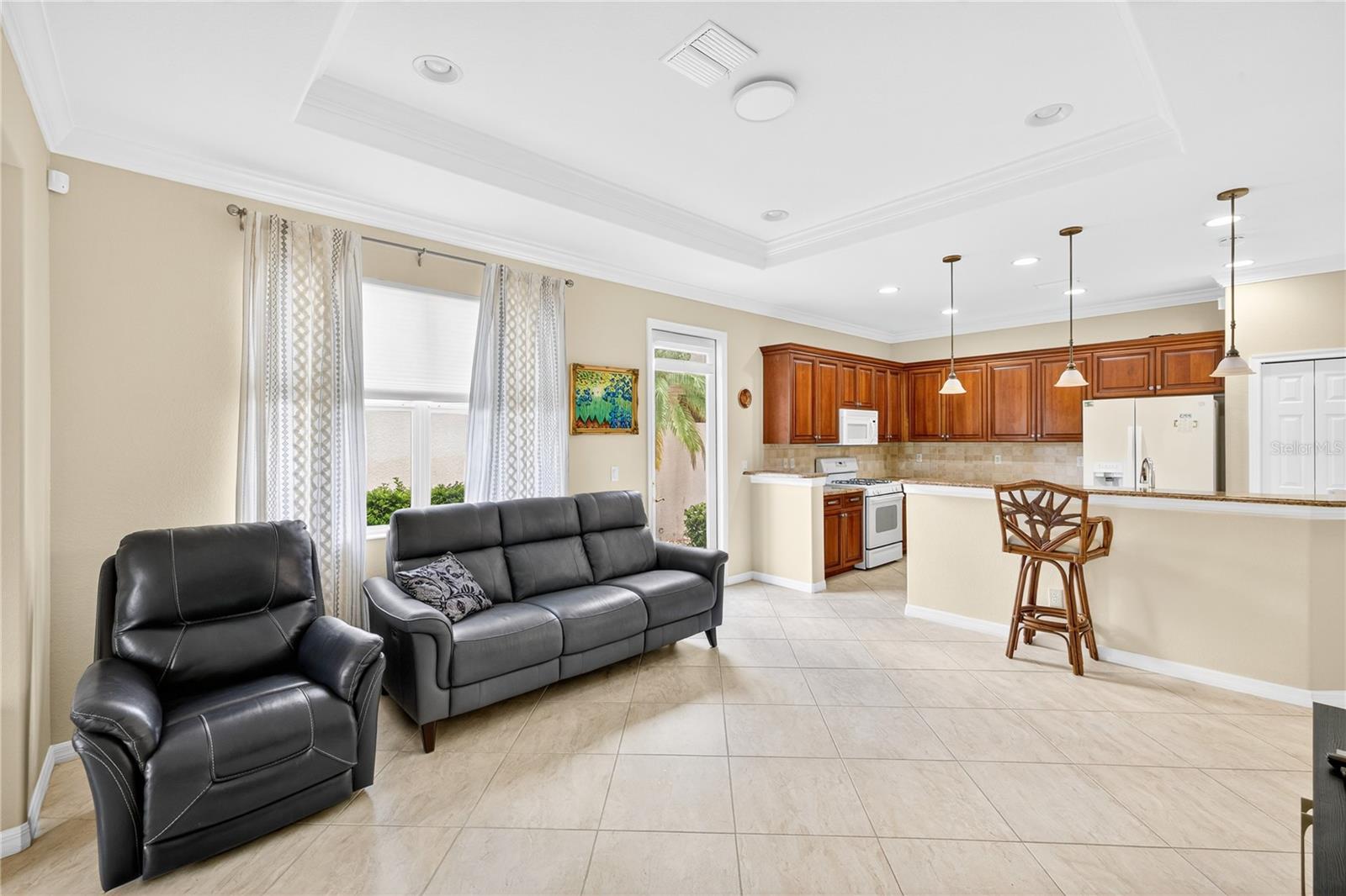 Image 5 of 48 For 225 Mestre Place