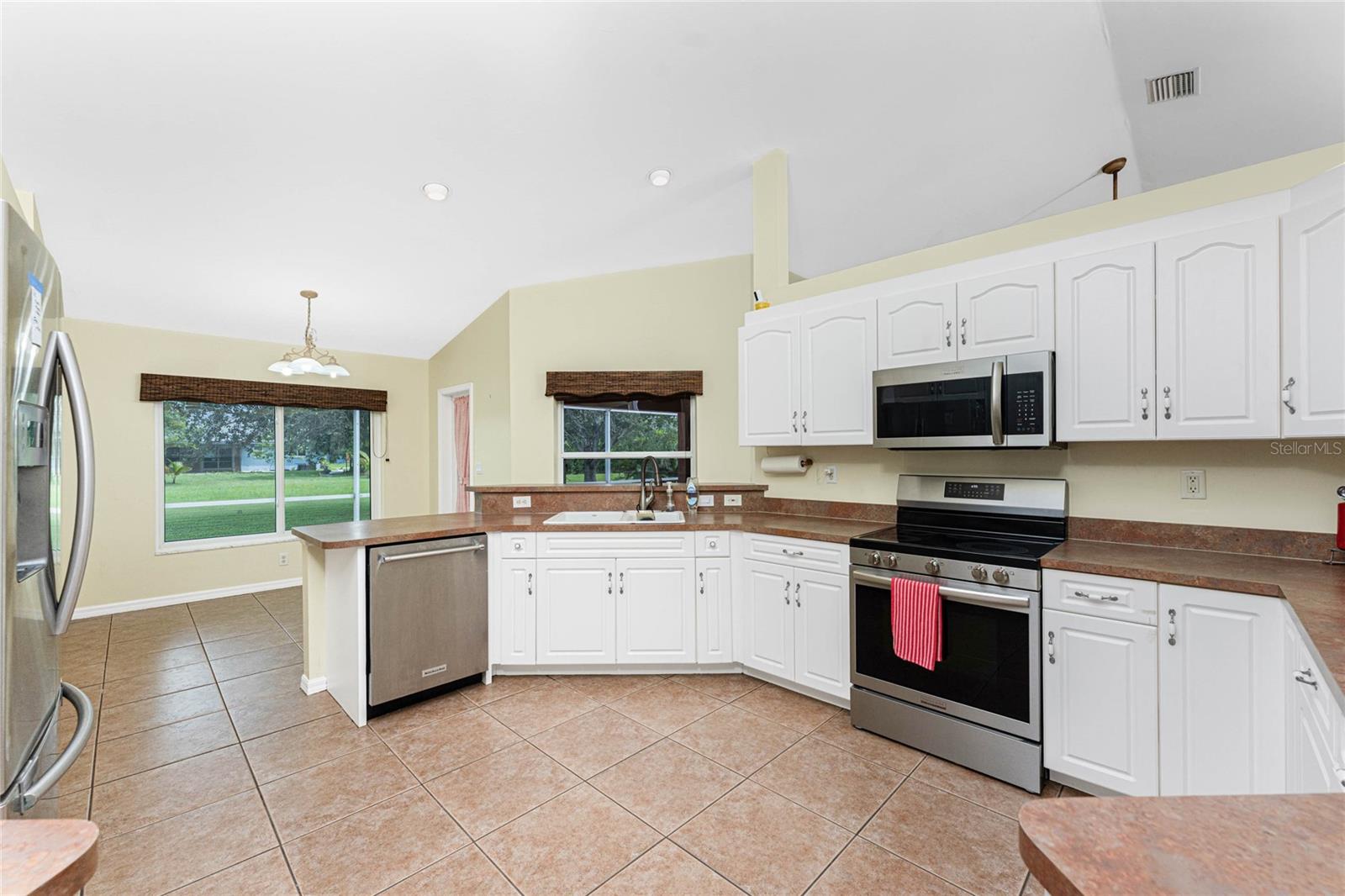 Image 11 of 44 For 7274 Allamanda Lane