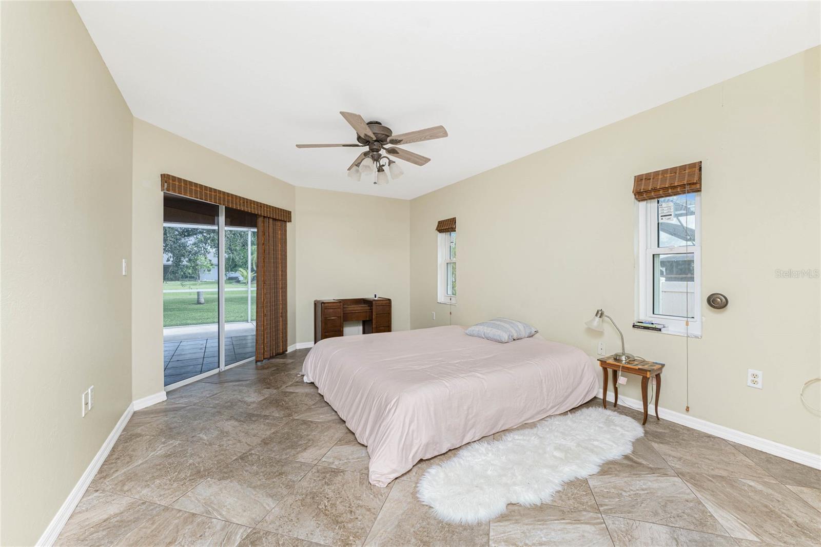 Image 16 of 44 For 7274 Allamanda Lane