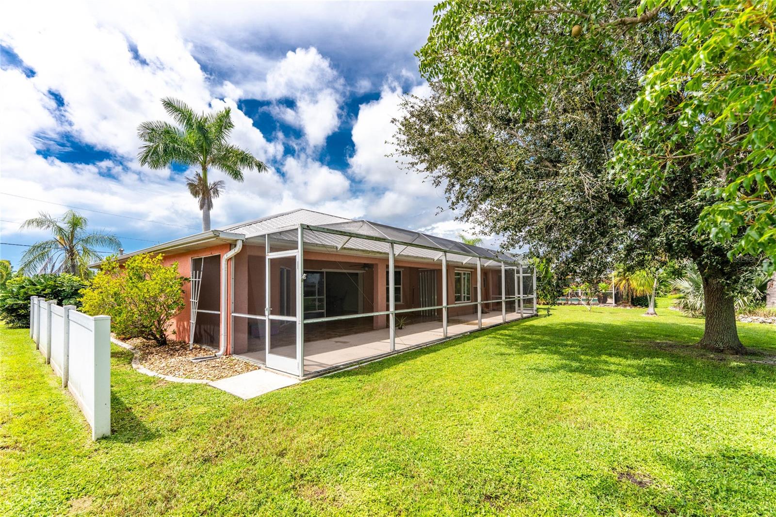 Image 30 of 44 For 7274 Allamanda Lane