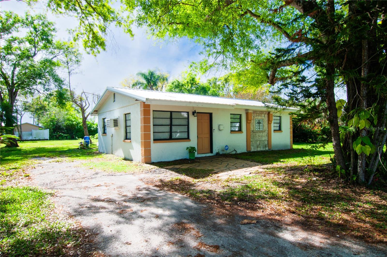 Image 10 of 21 For 2741 Bungalow Street