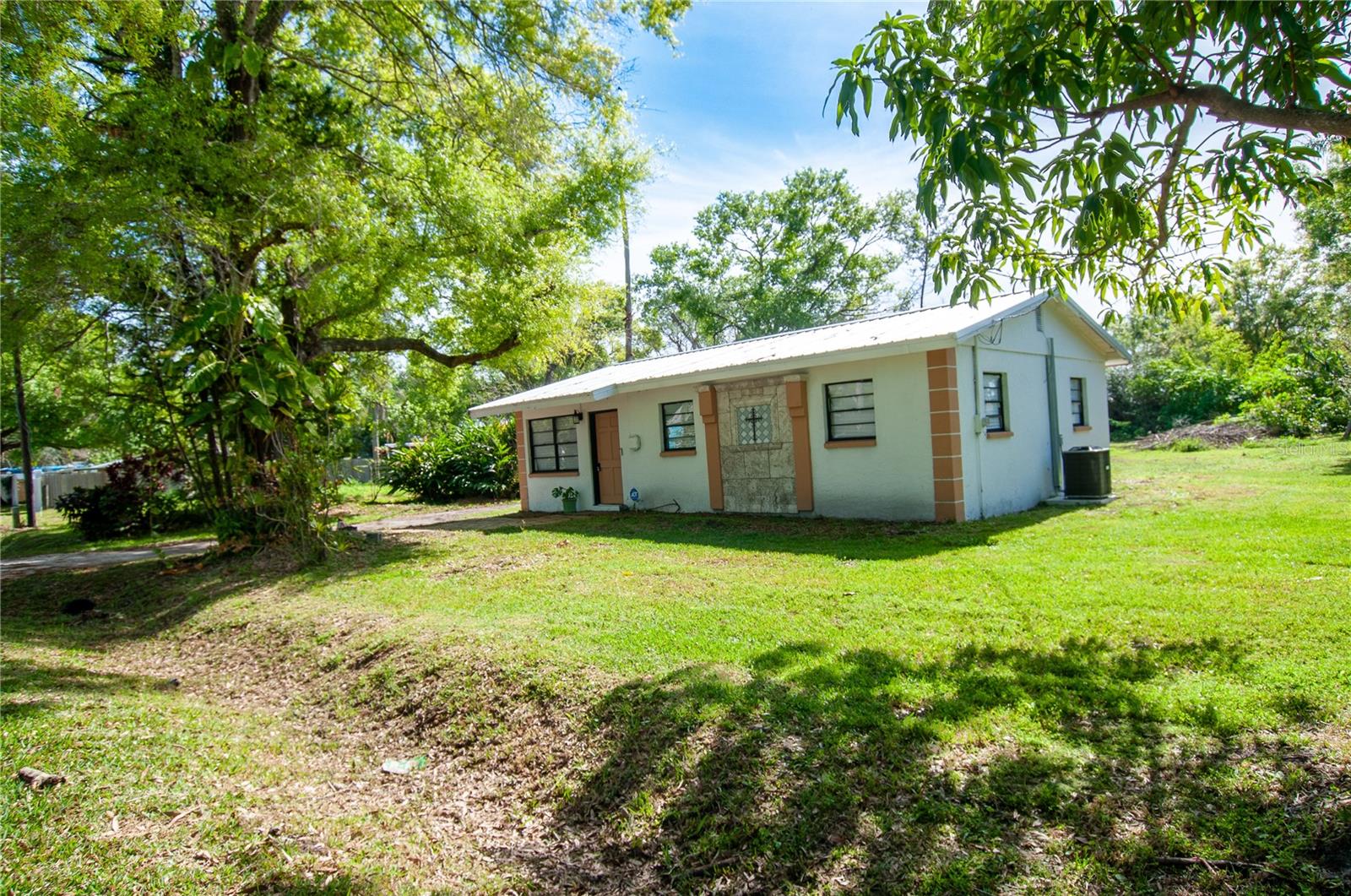 Image 9 of 21 For 2741 Bungalow Street