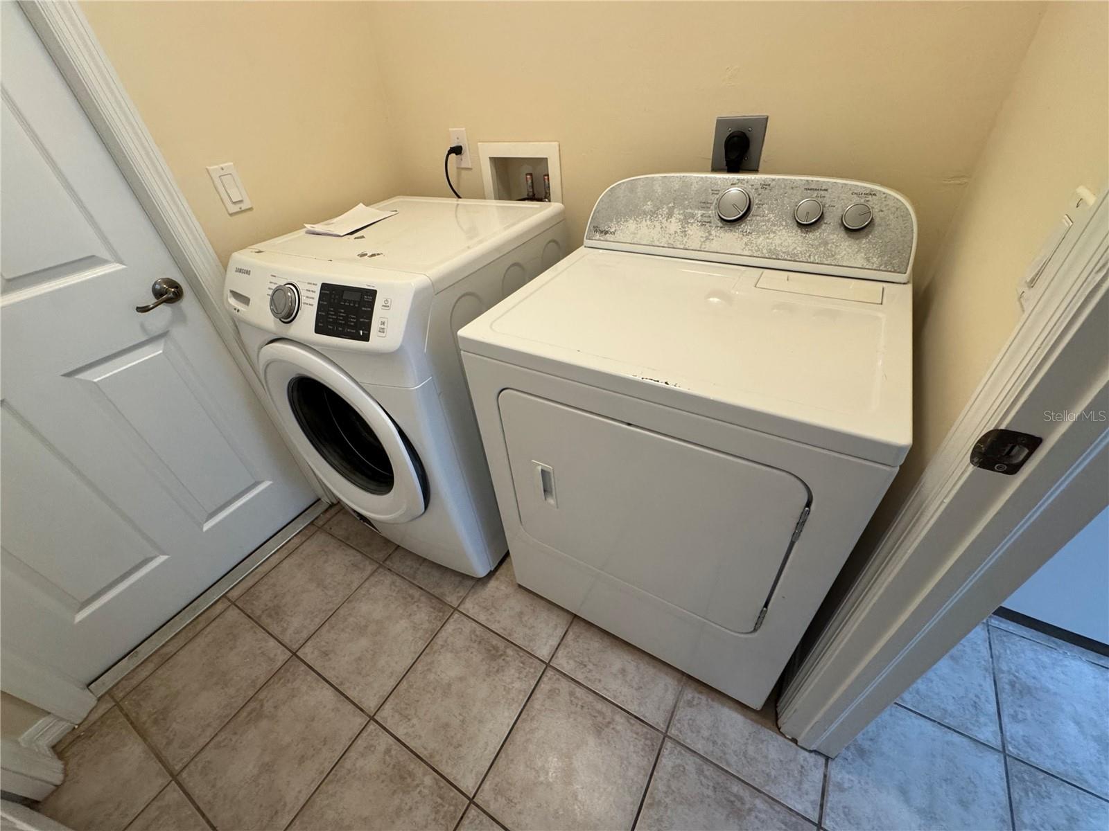 Image 18 of 19 For 1375 Glenan Road