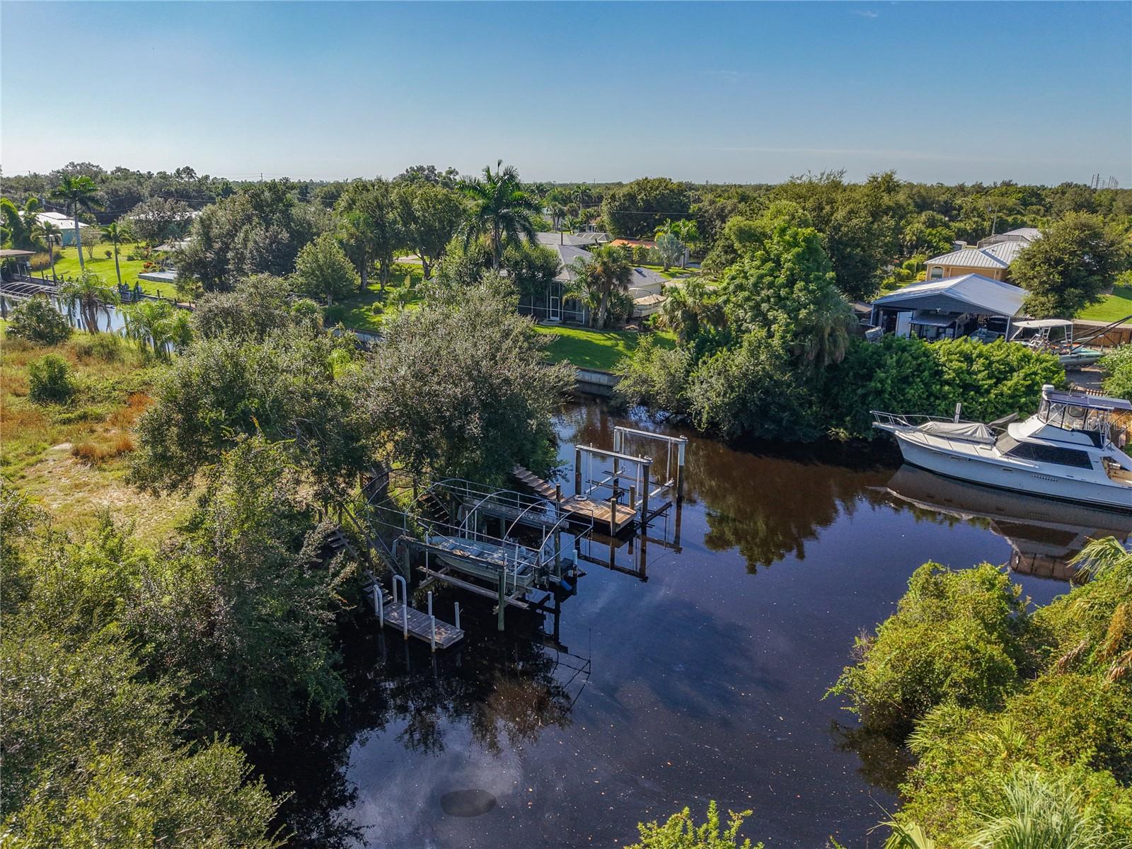 Image 18 of 37 For 28474 Coco Palm Drive