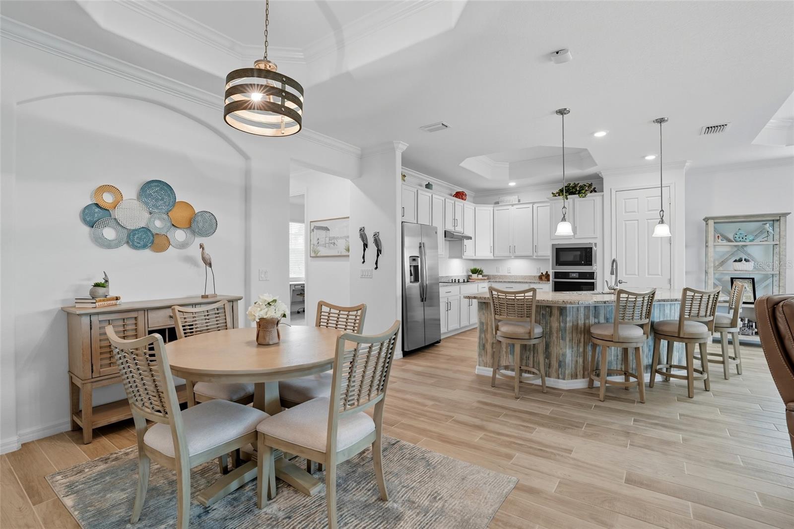 Image 10 of 65 For 25241 Longmeadow Drive