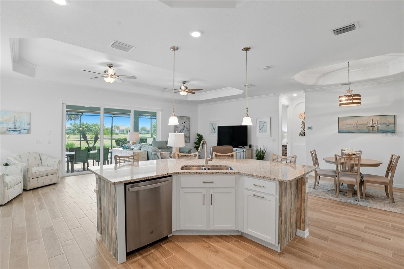 Image 5 of 65 For 25241 Longmeadow Drive