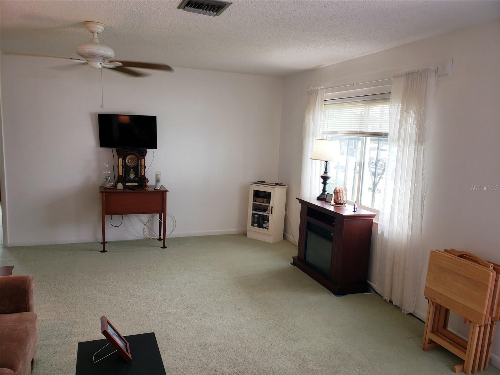 Image 15 of 37 For 953 Tropical Avenue Nw