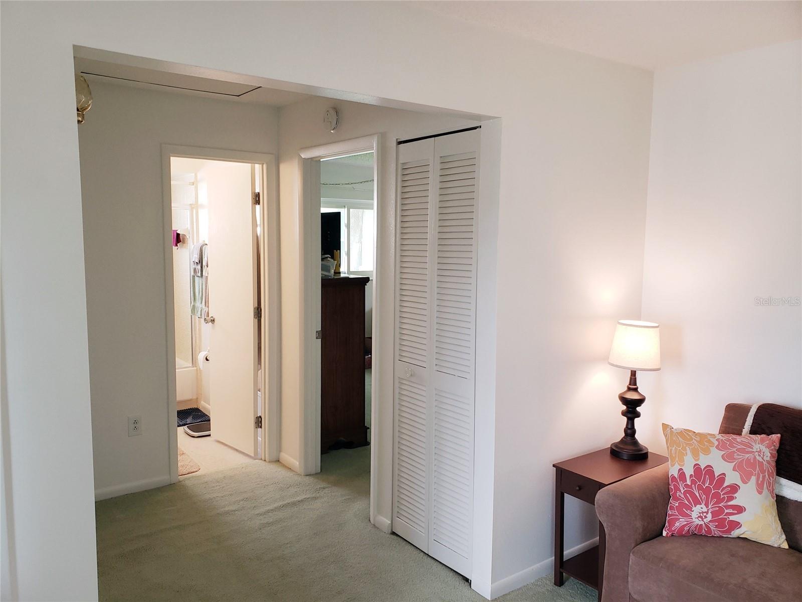 Image 29 of 37 For 953 Tropical Avenue Nw