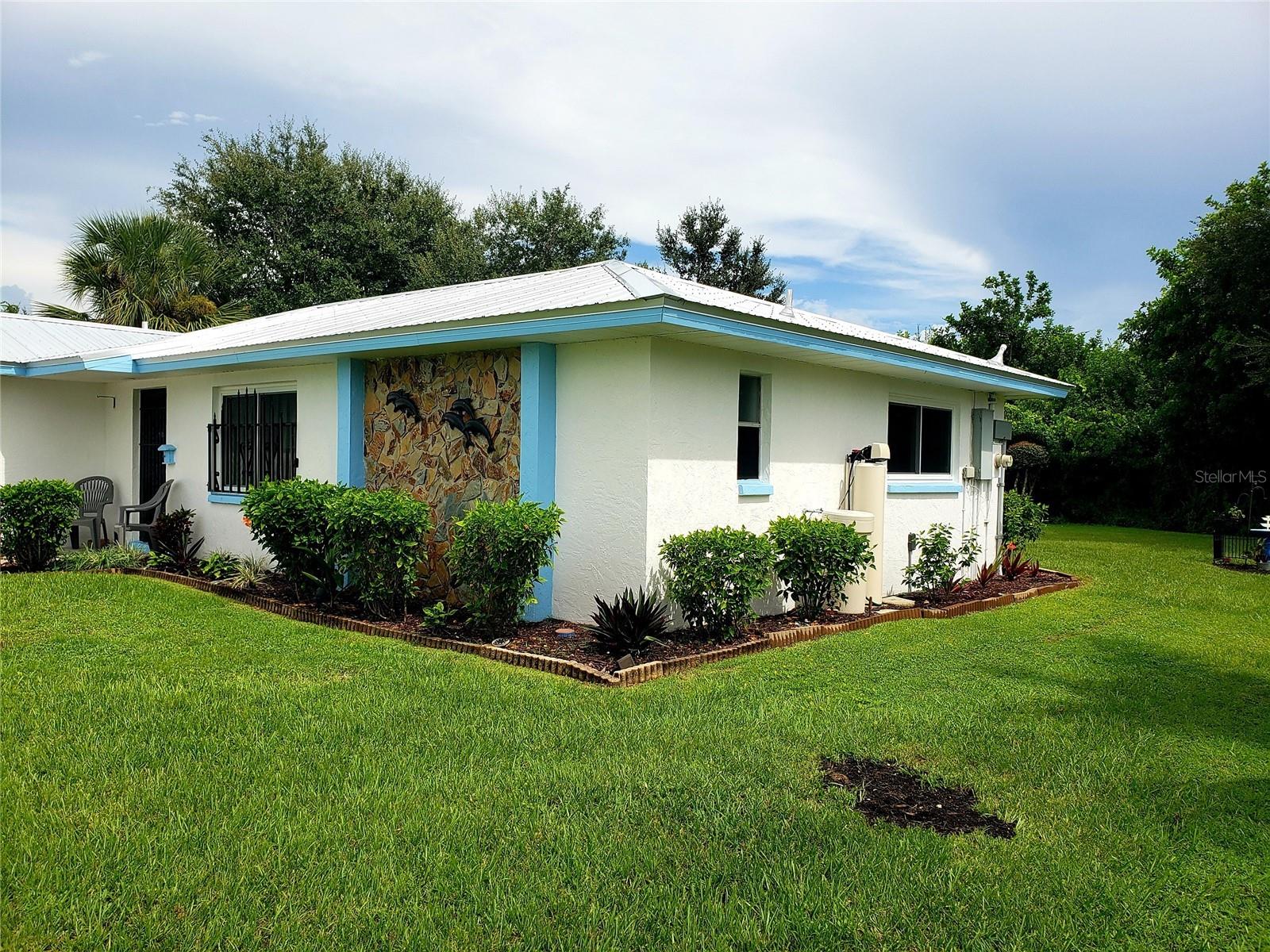 Image 4 of 37 For 953 Tropical Avenue Nw