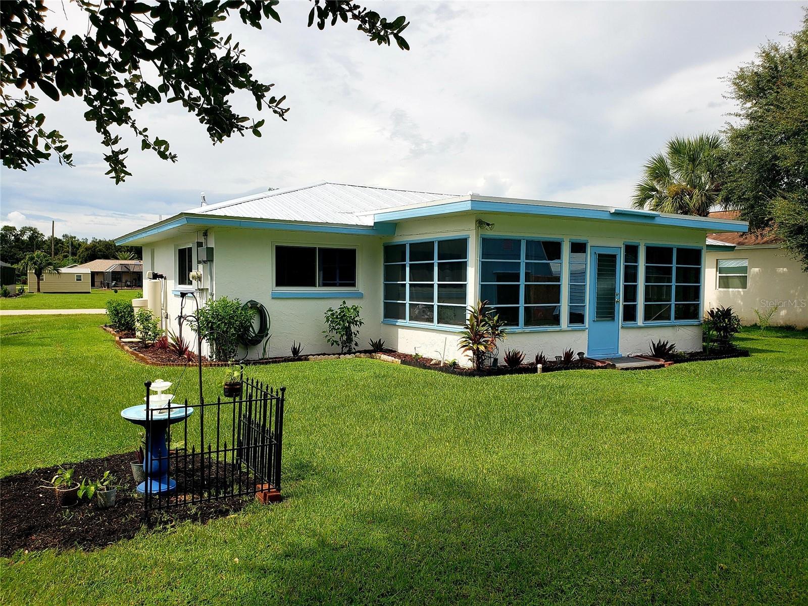 Image 6 of 37 For 953 Tropical Avenue Nw