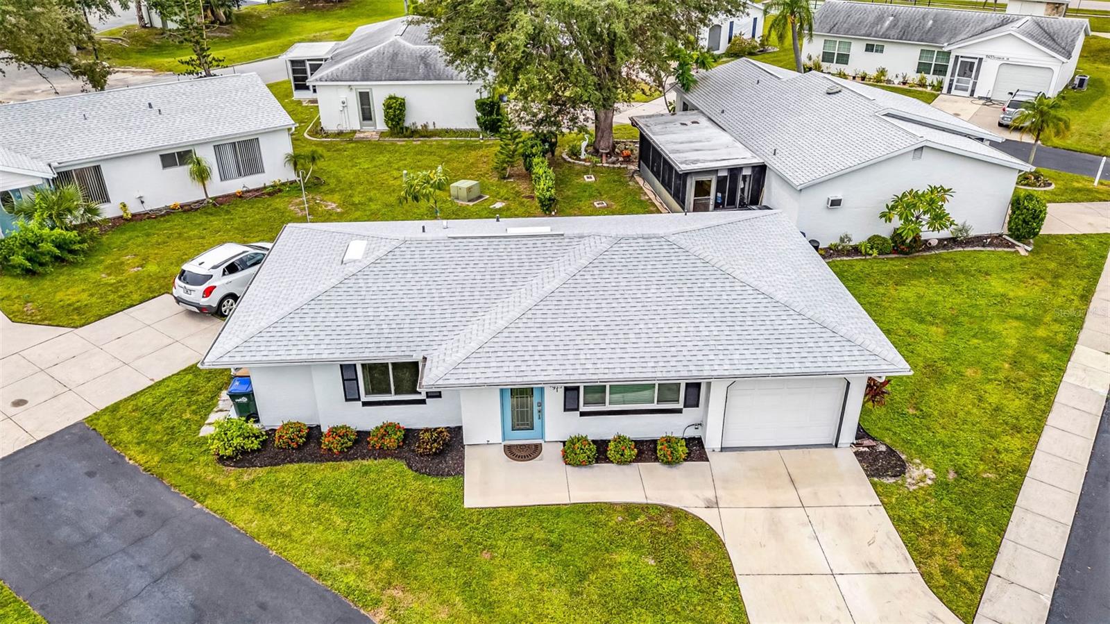 Image 2 of 32 For 8391 Pickwick Road