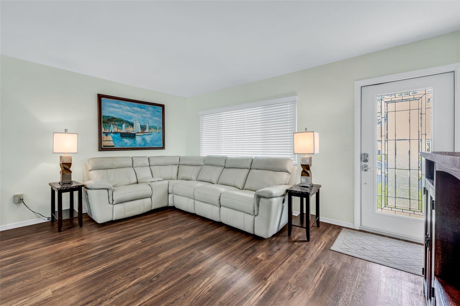 Image 5 of 32 For 8391 Pickwick Road