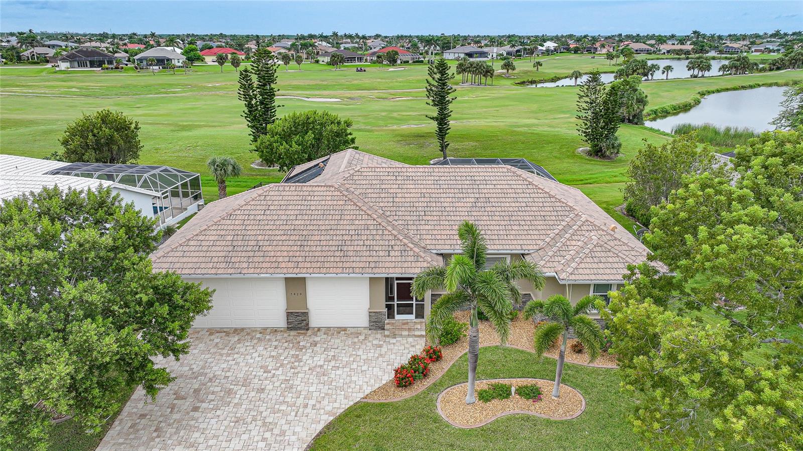 Image 3 of 60 For 3829 Bordeaux Drive