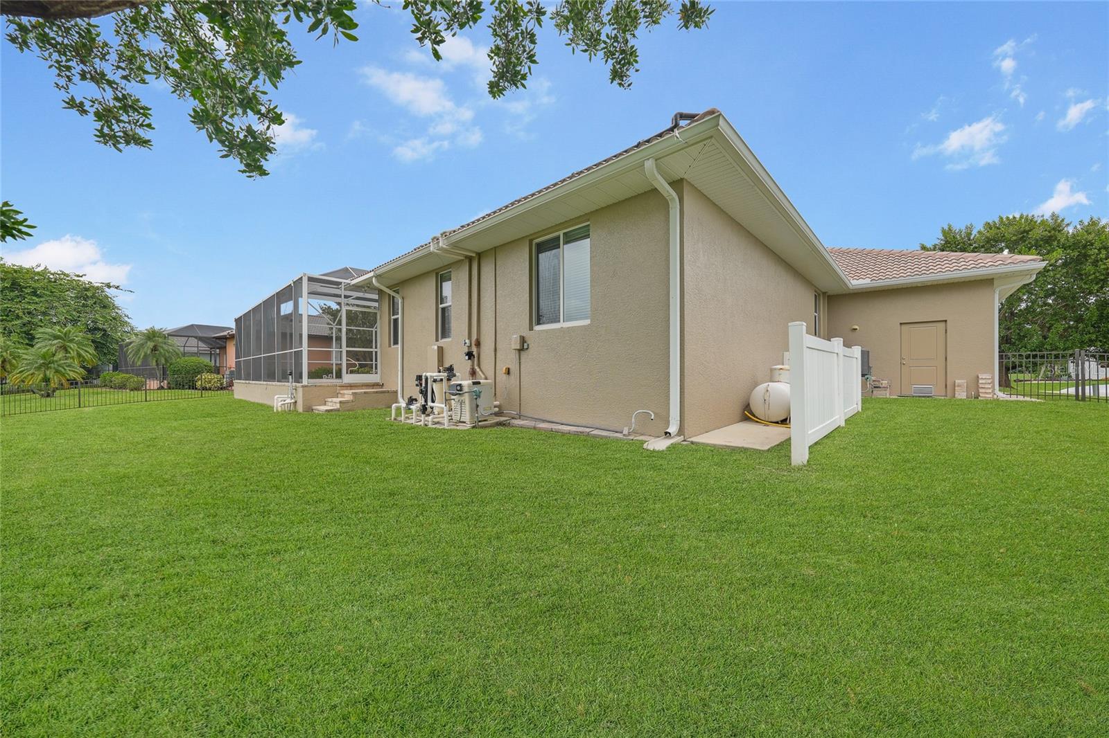 Image 42 of 60 For 3829 Bordeaux Drive