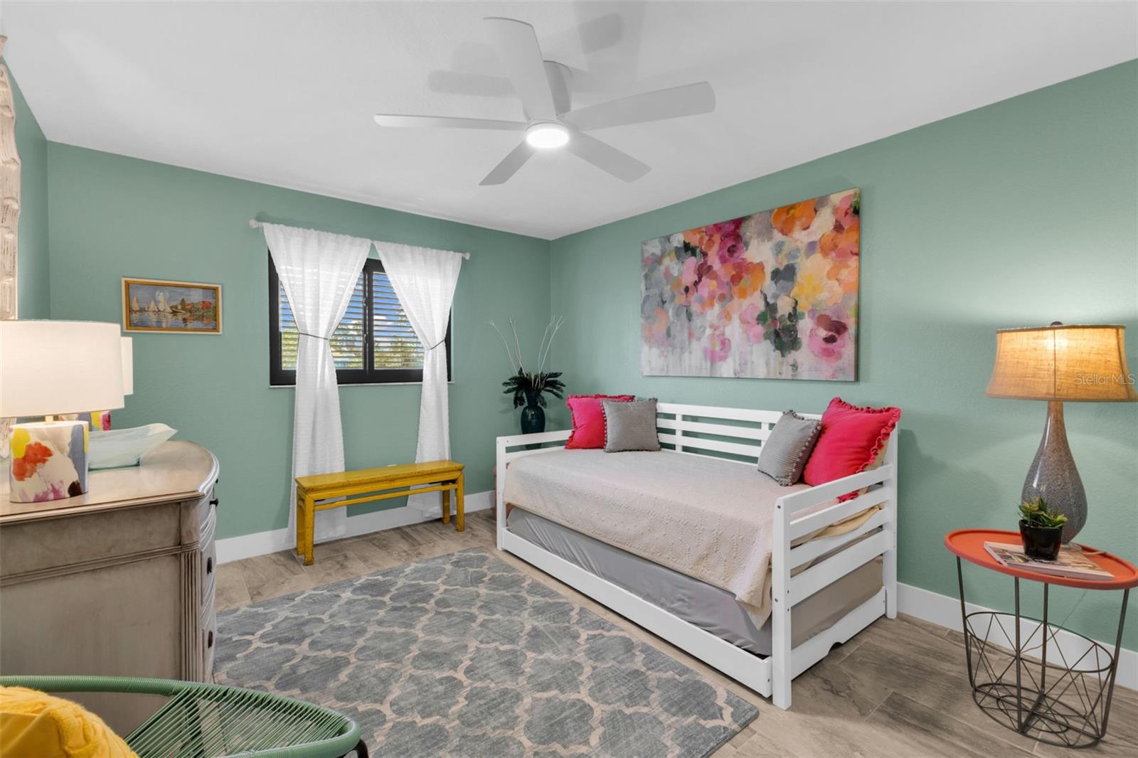 Image 40 of 64 For 2913 Ryan Boulevard