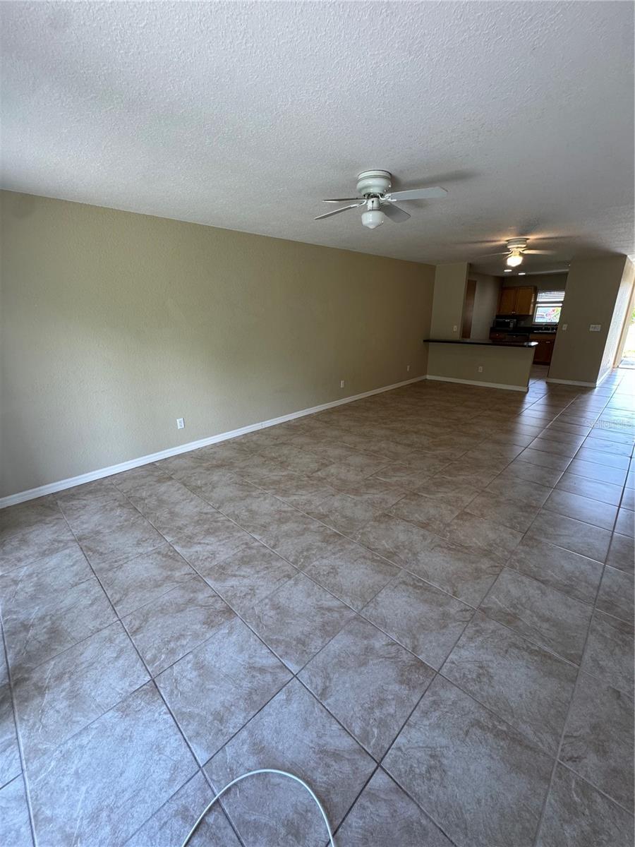 Image 10 of 20 For 10194 Tramore Avenue B