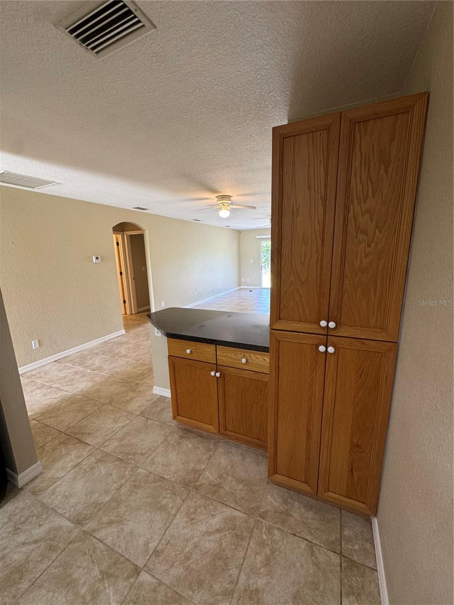 Image 6 of 20 For 10194 Tramore Avenue B