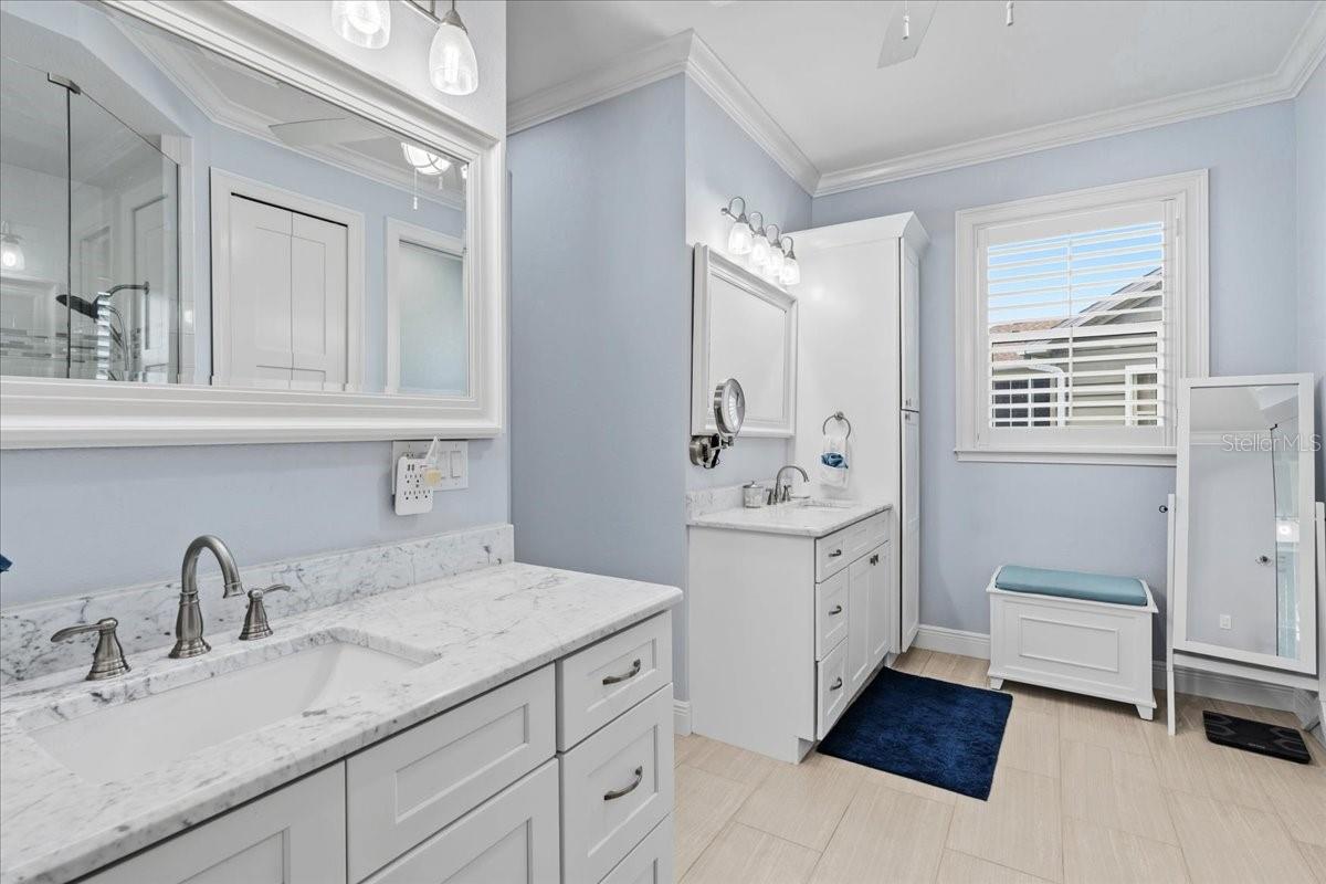 Image 32 of 67 For 24572 Rio Villa Lakes Circle
