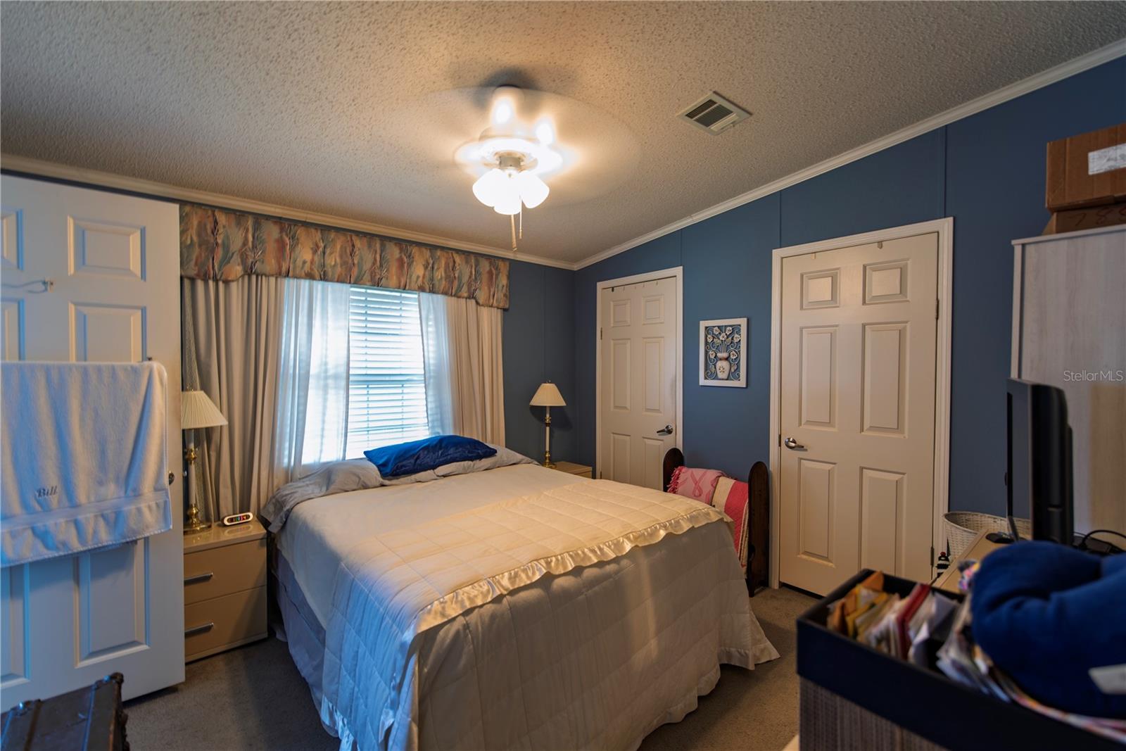 Image 8 of 23 For 13 Den Helder Avenue