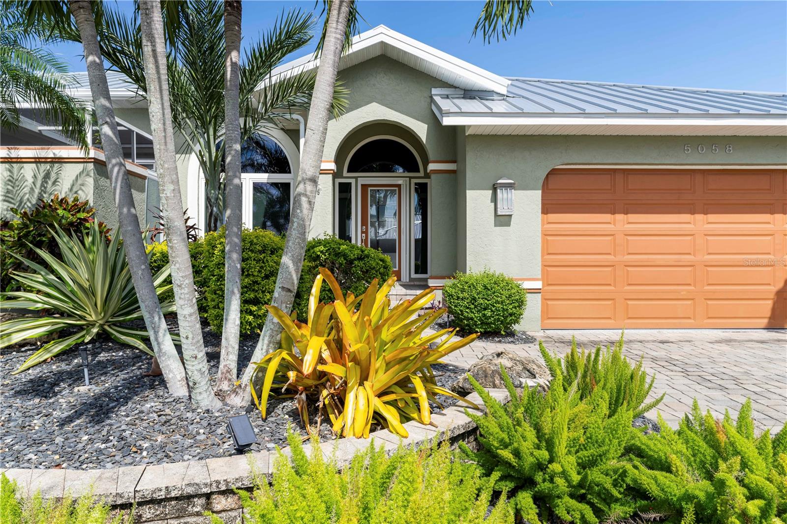 Image 18 of 63 For 5058 La Costa Island Court