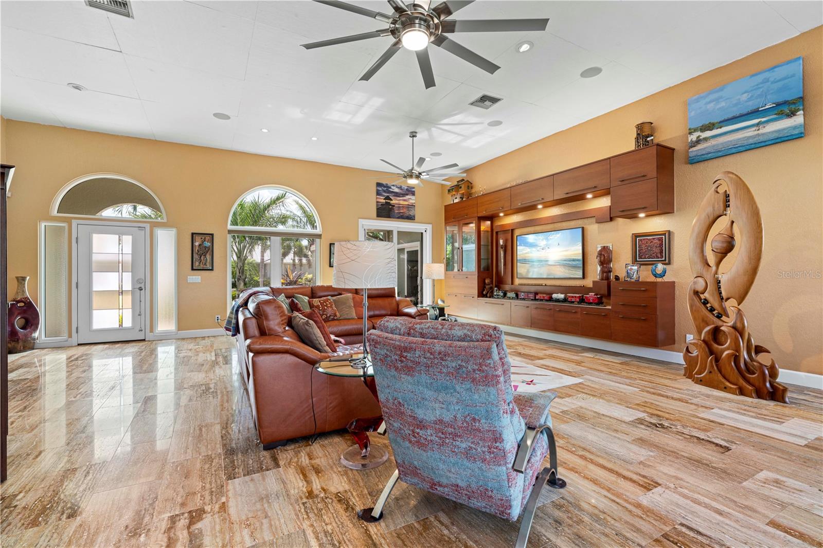 Image 22 of 63 For 5058 La Costa Island Court