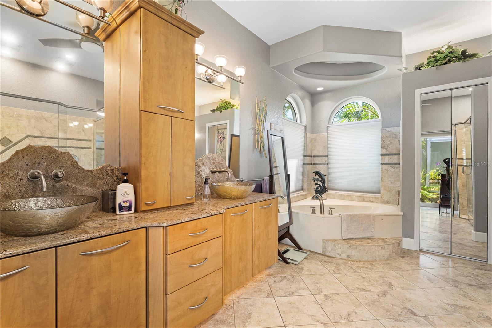 Image 36 of 63 For 5058 La Costa Island Court