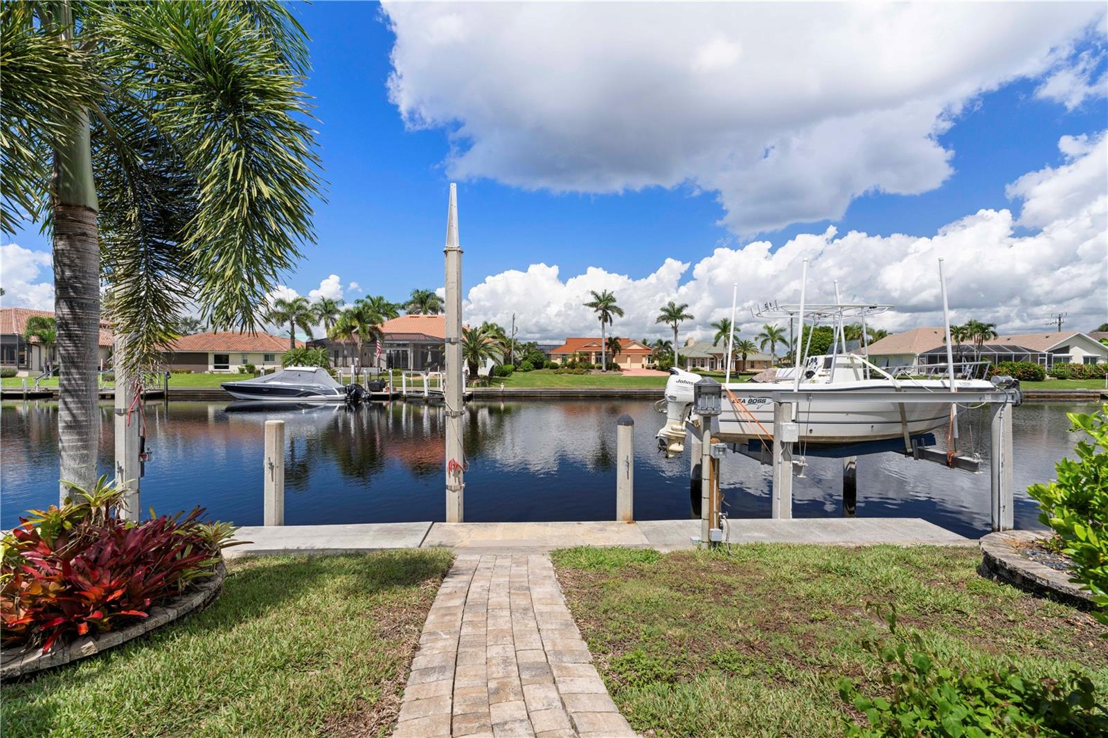 Image 4 of 63 For 5058 La Costa Island Court