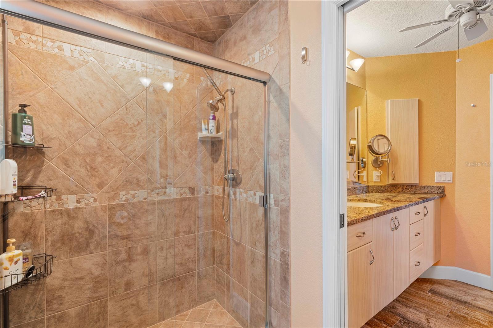 Image 43 of 63 For 5058 La Costa Island Court